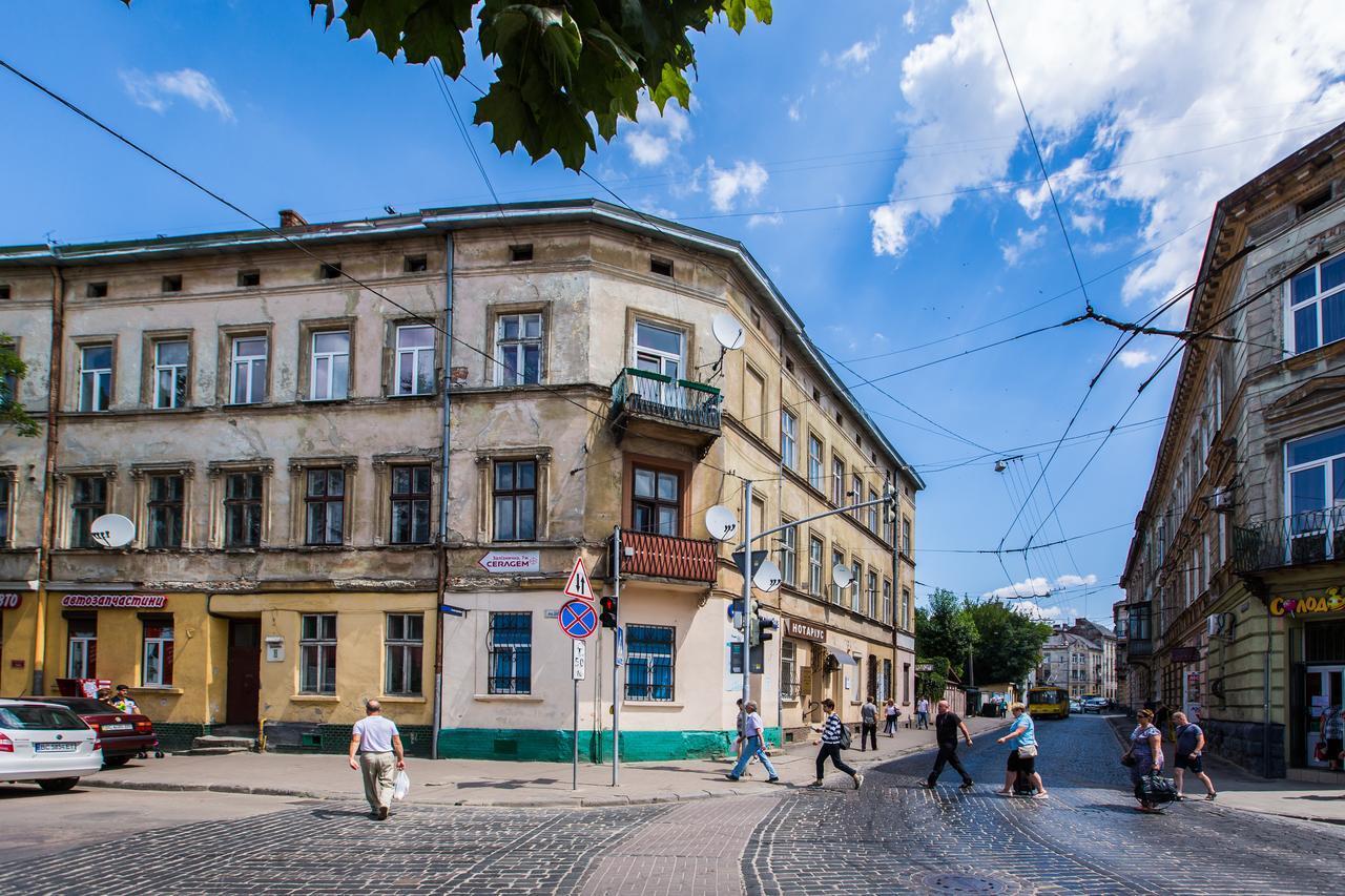 1 Bedroom Apartment Near Elizabeth'S The Cathedral Lviv Eksteriør billede